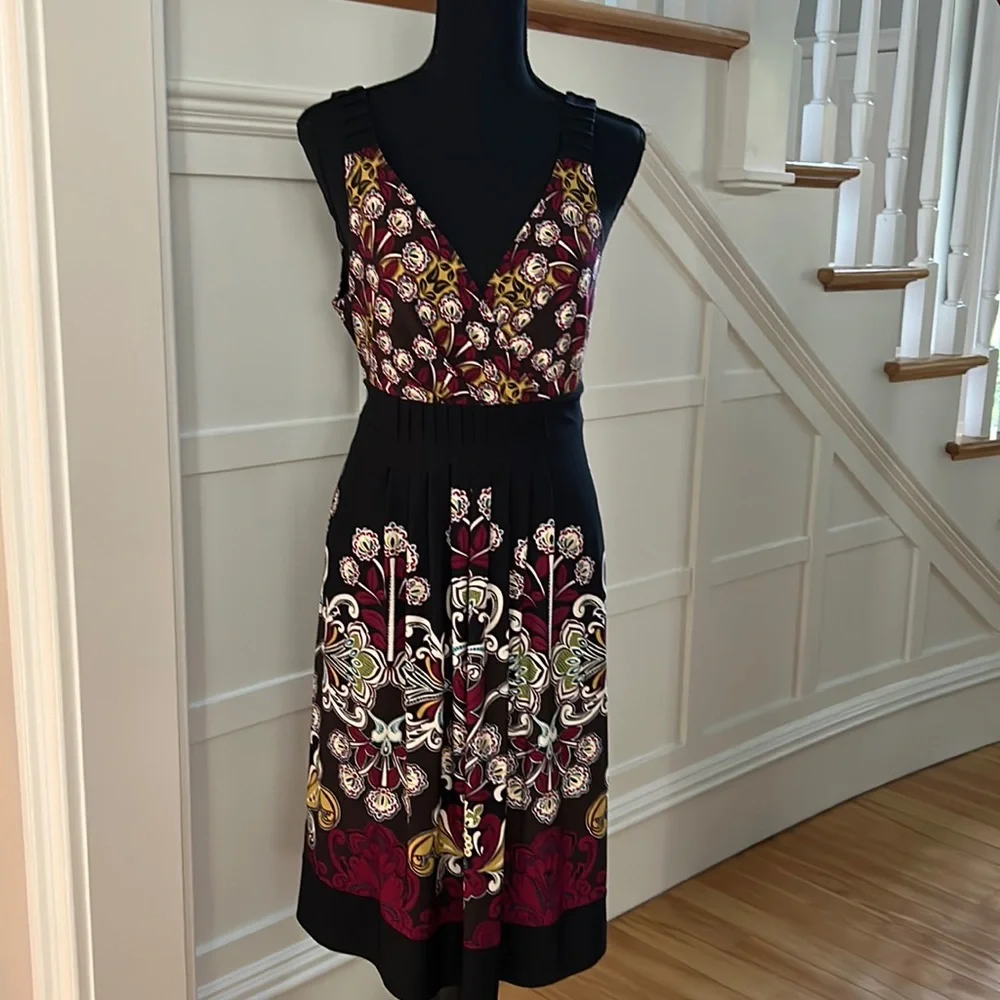 London Times size 12 sundress with “V” front and back and back tie - Picture 1 of 9